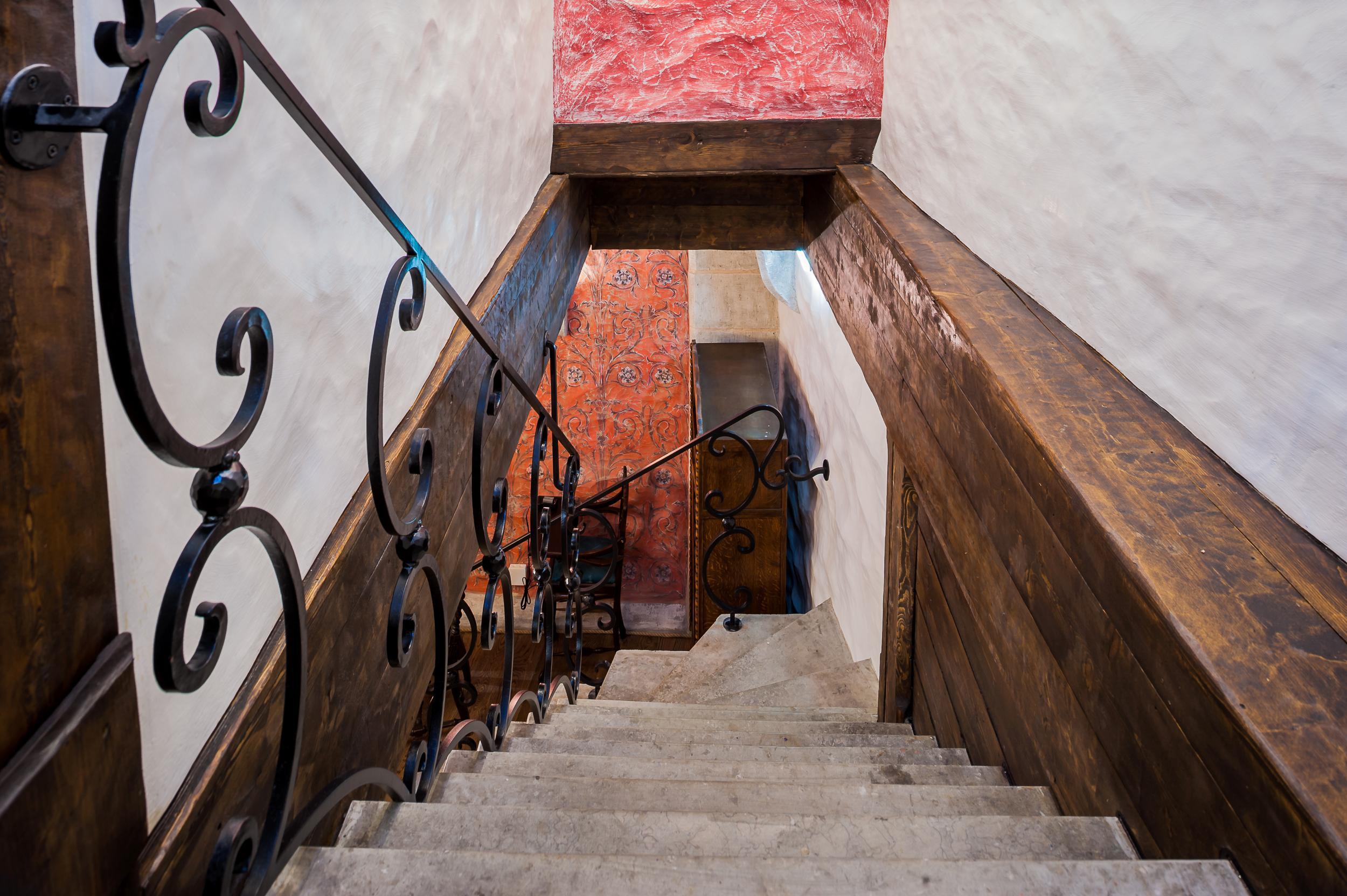 Three Crowns Residents Hotel Talin Exterior foto