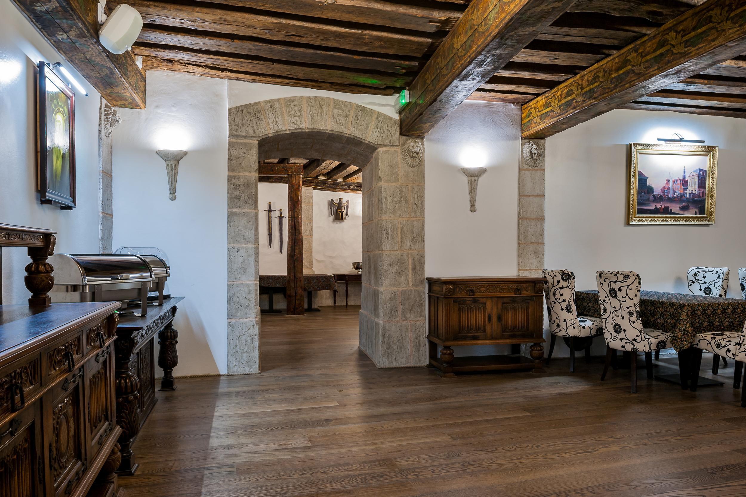 Three Crowns Residents Hotel Talin Exterior foto